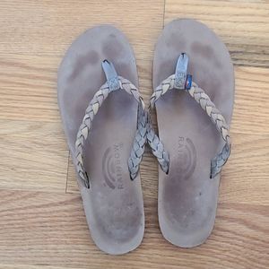 Rainbow women's size 8 braided flip flops